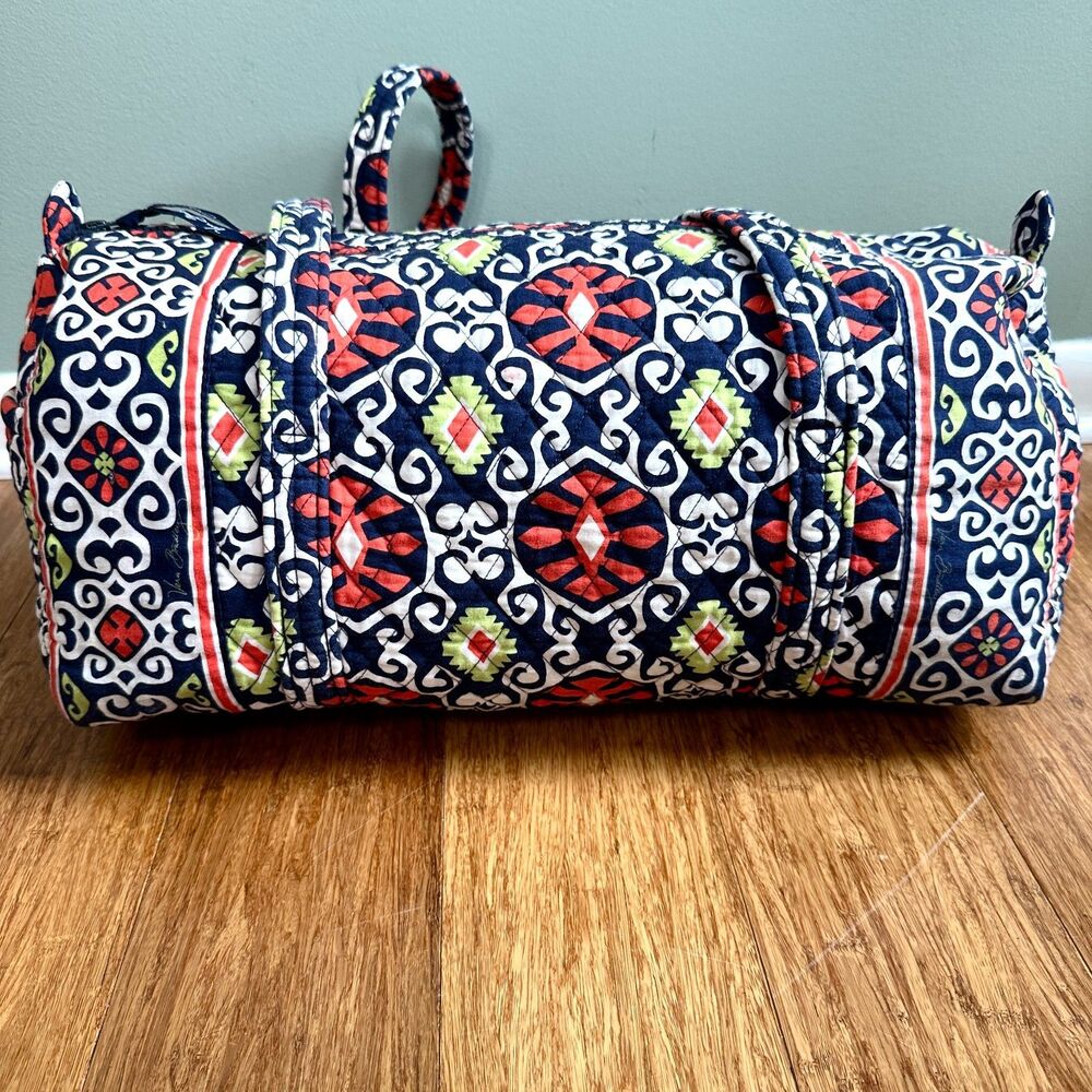 Vera Bradley Duffle Bag Sun Valley Medium 18" Retired Travel Quilted Geometric - Picture 3 of 12